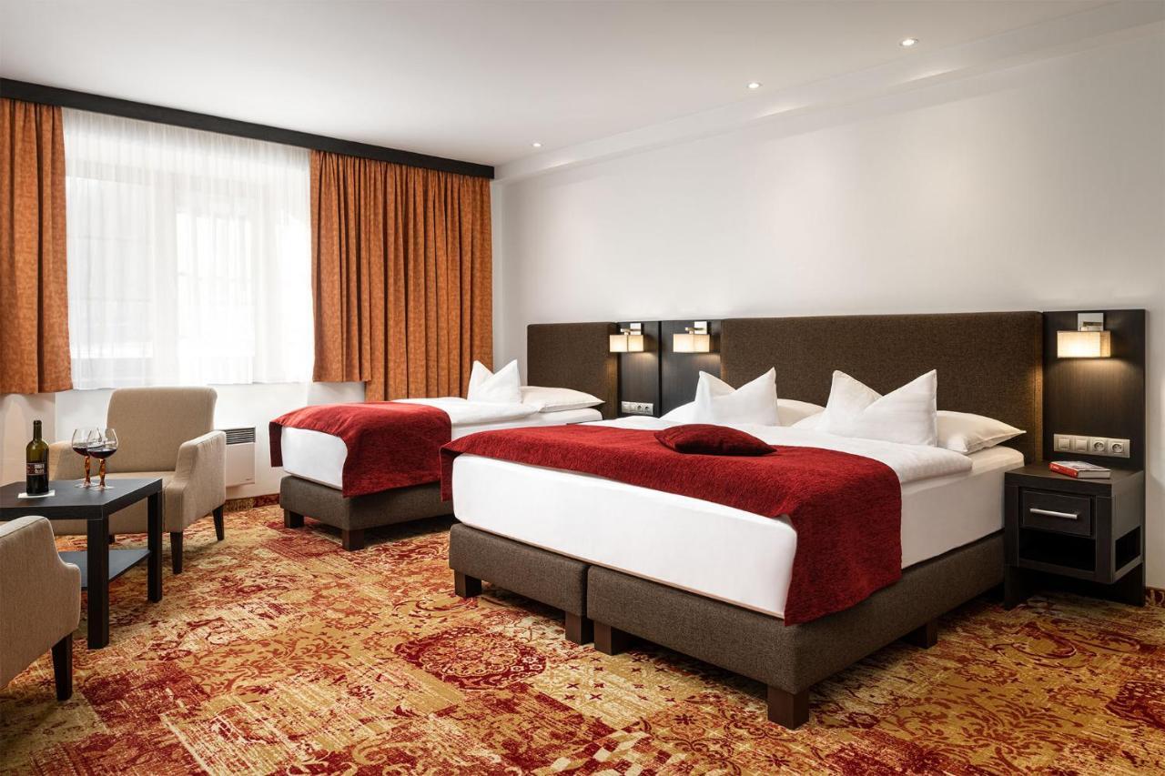Hotel Singer ลุดวิโกฟ ภายนอก รูปภาพ