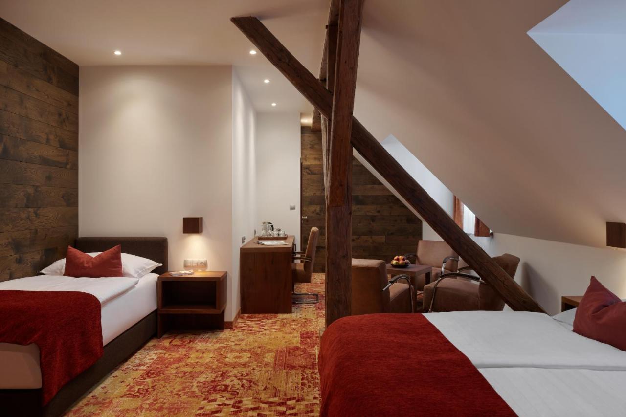 Hotel Singer ลุดวิโกฟ ภายนอก รูปภาพ