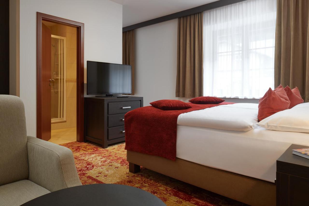 Hotel Singer ลุดวิโกฟ ภายนอก รูปภาพ